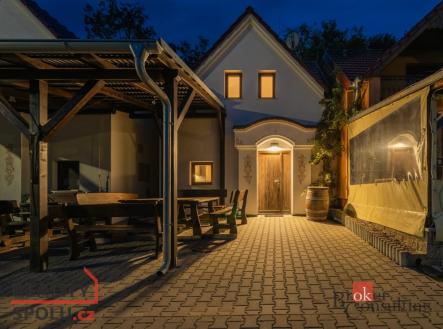 Prodej komerčního objektu, jiný, 202 m²