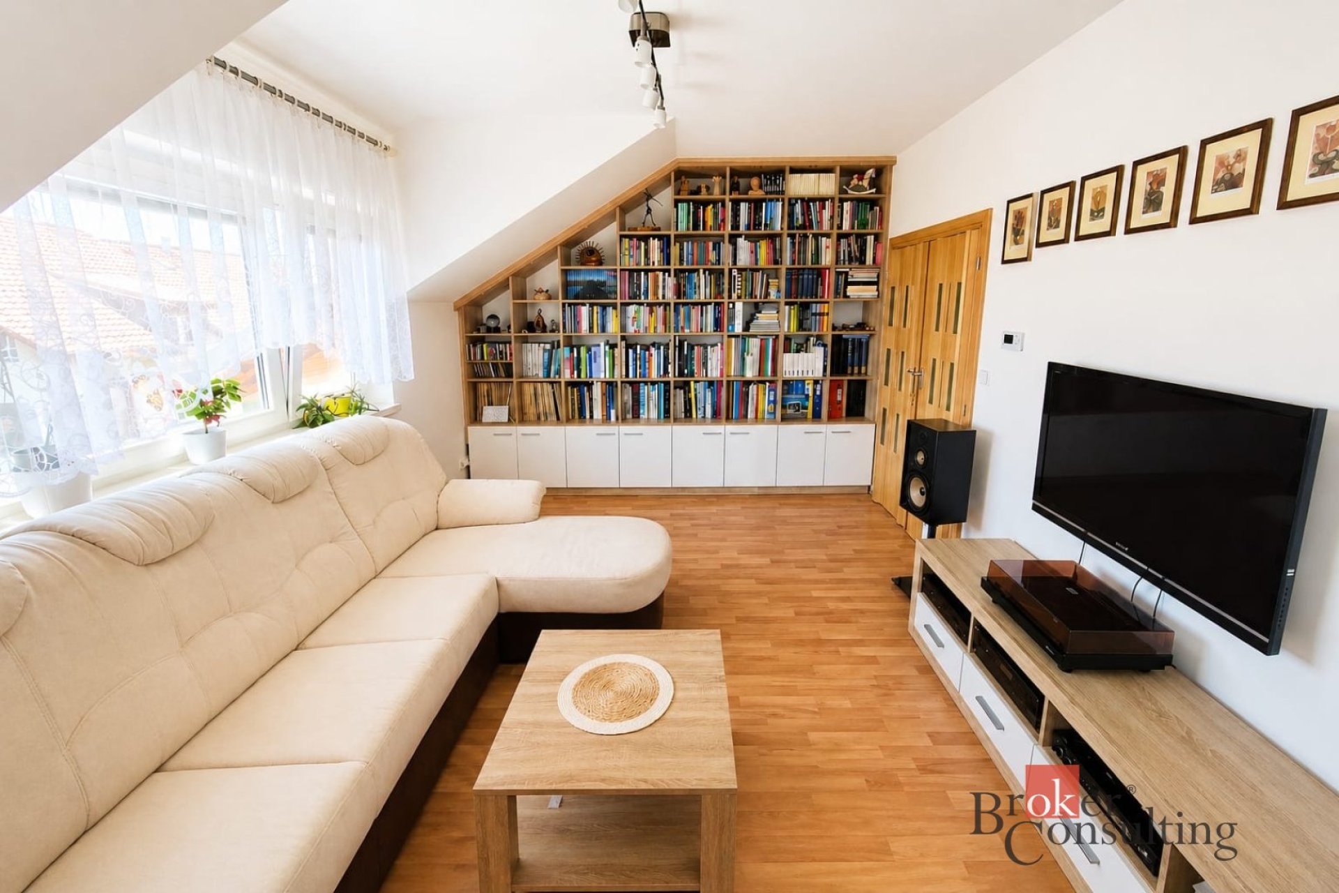 Prodej bytu 3+1 Sokolnice s parkováním