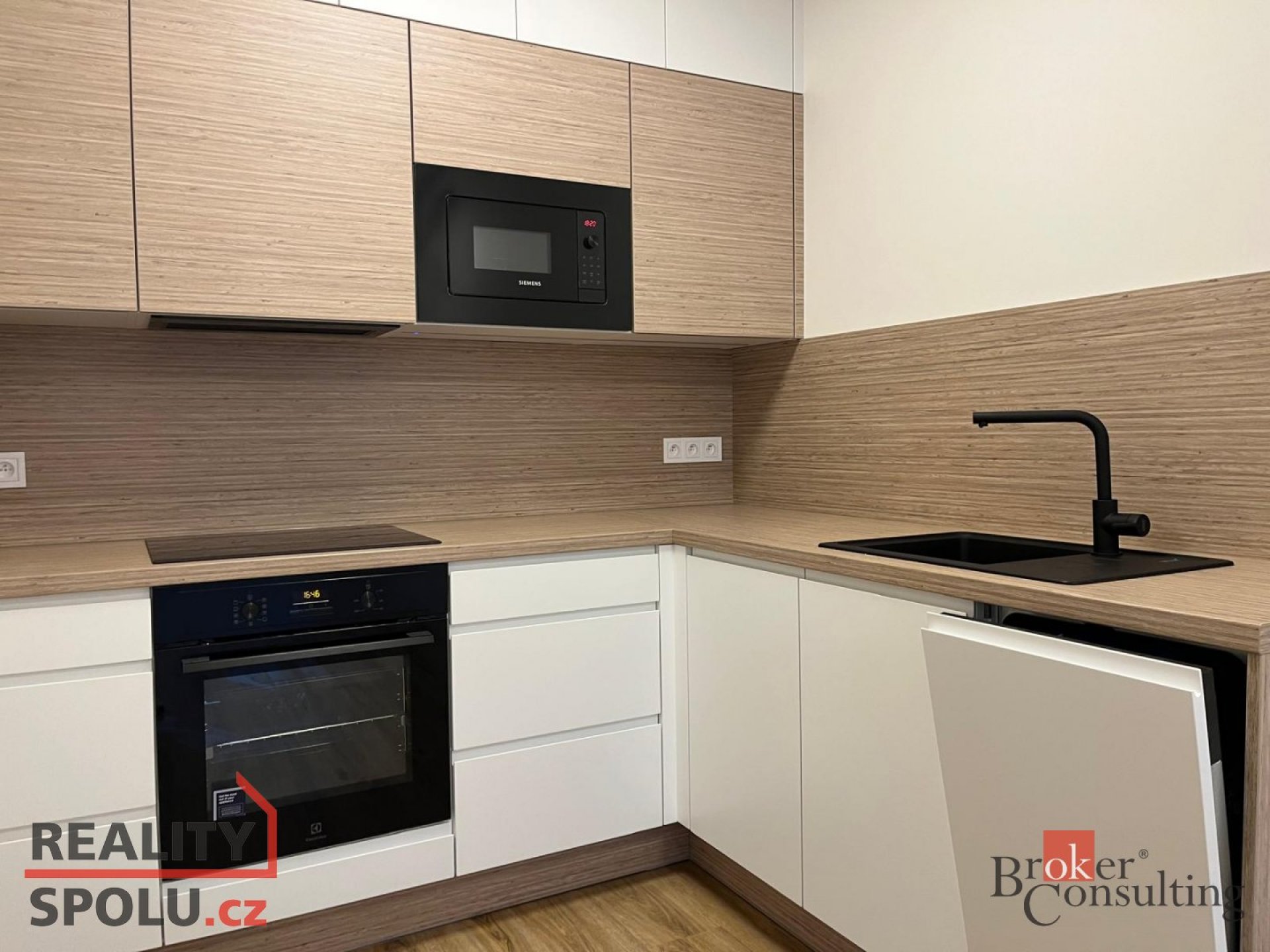 Pronájem, byty/2+kk, 53.6 m2, Ke křížku 1083/1, Dubí, 27203 Kladno, Kladno [ID 78844]