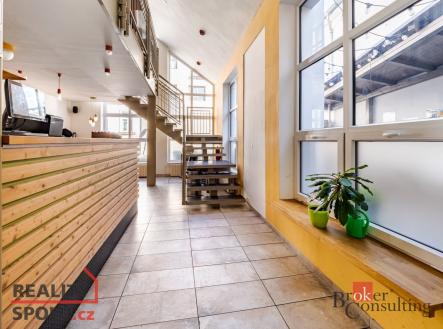 Prodej komerčního objektu, jiný, 200 m²