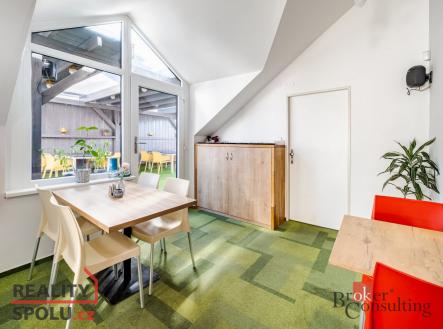 Prodej komerčního objektu, jiný, 200 m²