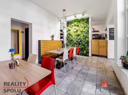 Prodej komerčního objektu, jiný, 200 m²