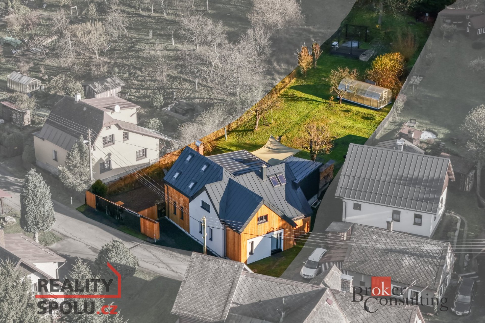 Prodej prostorného rodinného domu 5+kk – Zlatá Olešnice, na rozhraní Jizerských hor a Krkonoš 200 m²