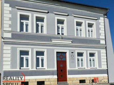 Prodej komerčního objektu, jiný, 469 m²