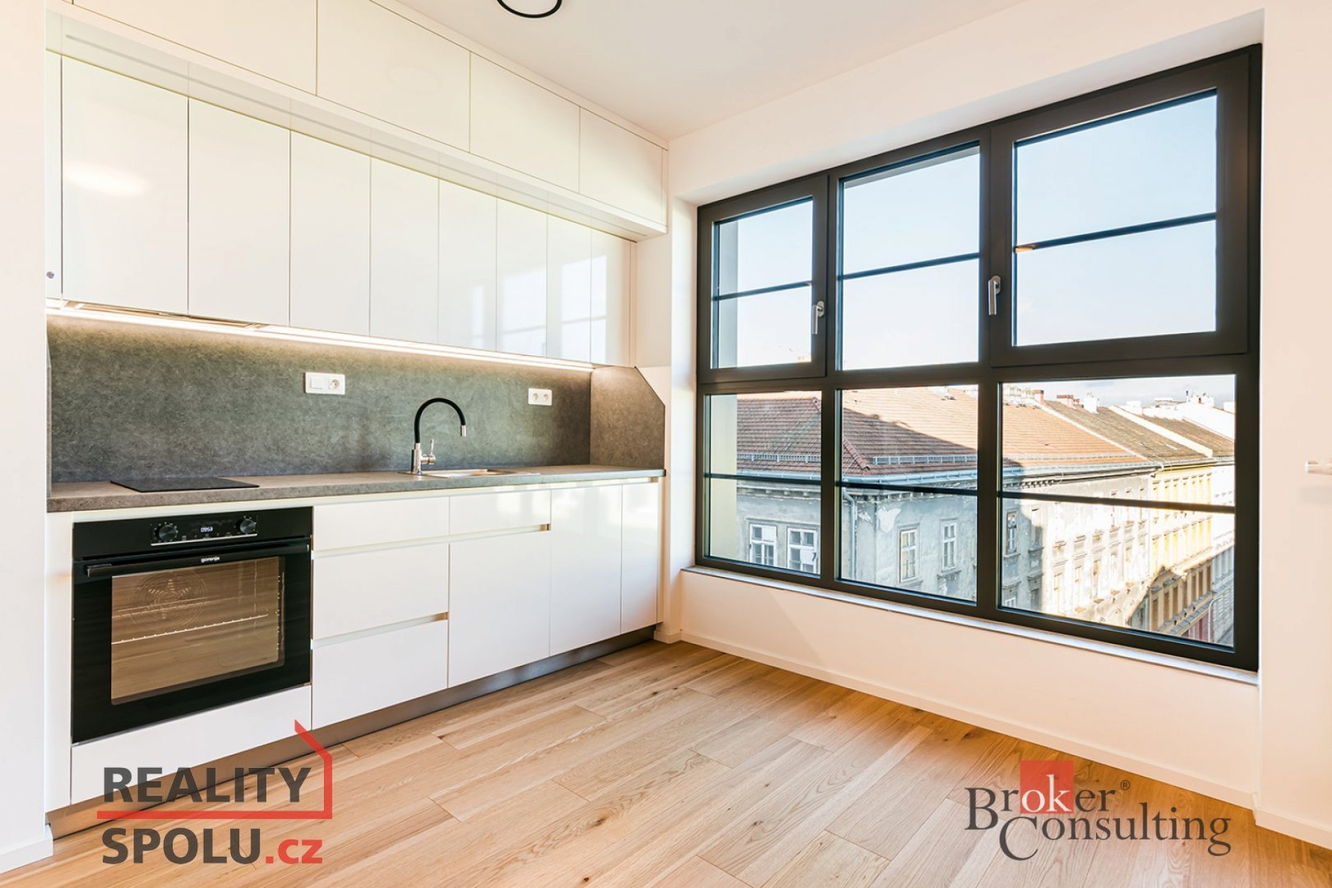 Pronájem, byty/1+kk, 30 m2, Bratislavská 946/82, 60200 Brno, Brno-město [ID 78150]