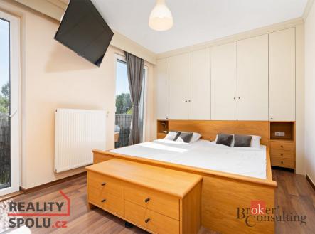 Pronájem bytu, 2+kk, 56 m²