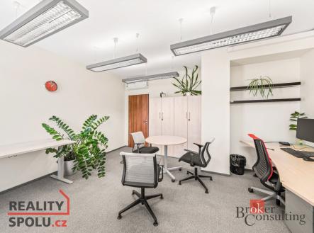 Pronájem komerčního objektu, administrativní budova, 54 m²