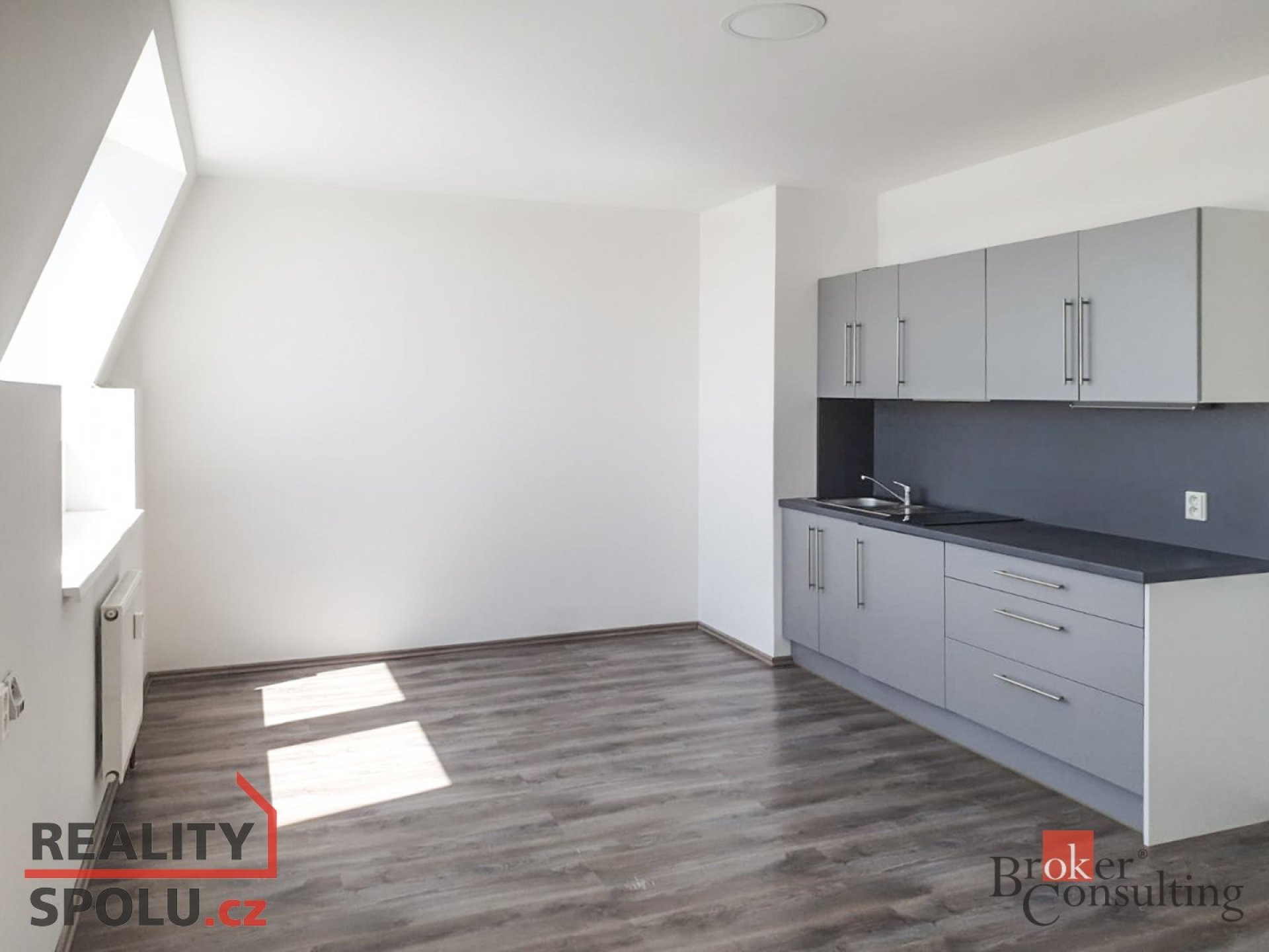 Pronájem, byty/1+kk, 35 m2, Sídliště 342, 26753 Žebrák, Beroun [ID 78310]