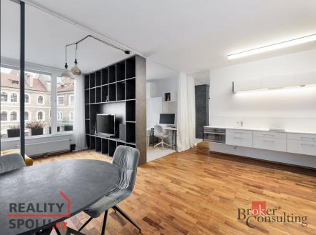 Pronájem bytu, 2+kk, 42,8 m²