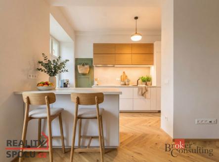 Pronájem bytu, 2+kk, 61 m²