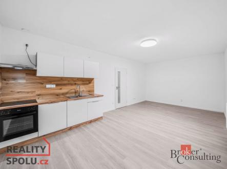 Pronájem bytu, 1+kk, 38 m²