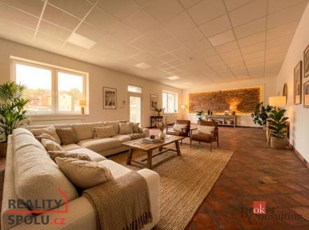 Pronájem komerčního objektu, jiný, 99 m²