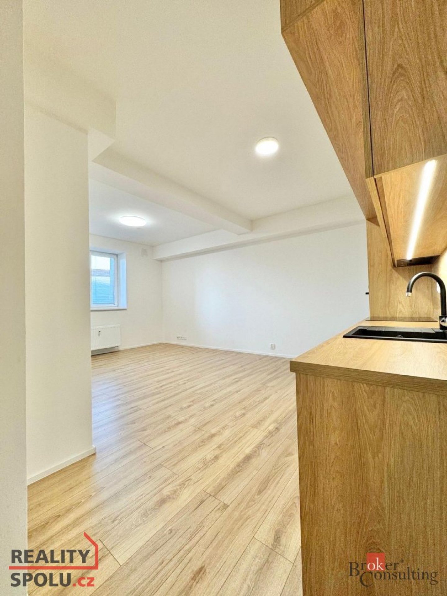 Pronájem, byty/1+kk, 31.57 m2, Kateřinky 151/62, 74705 Opava (nečleněná část města) [ID 79825]