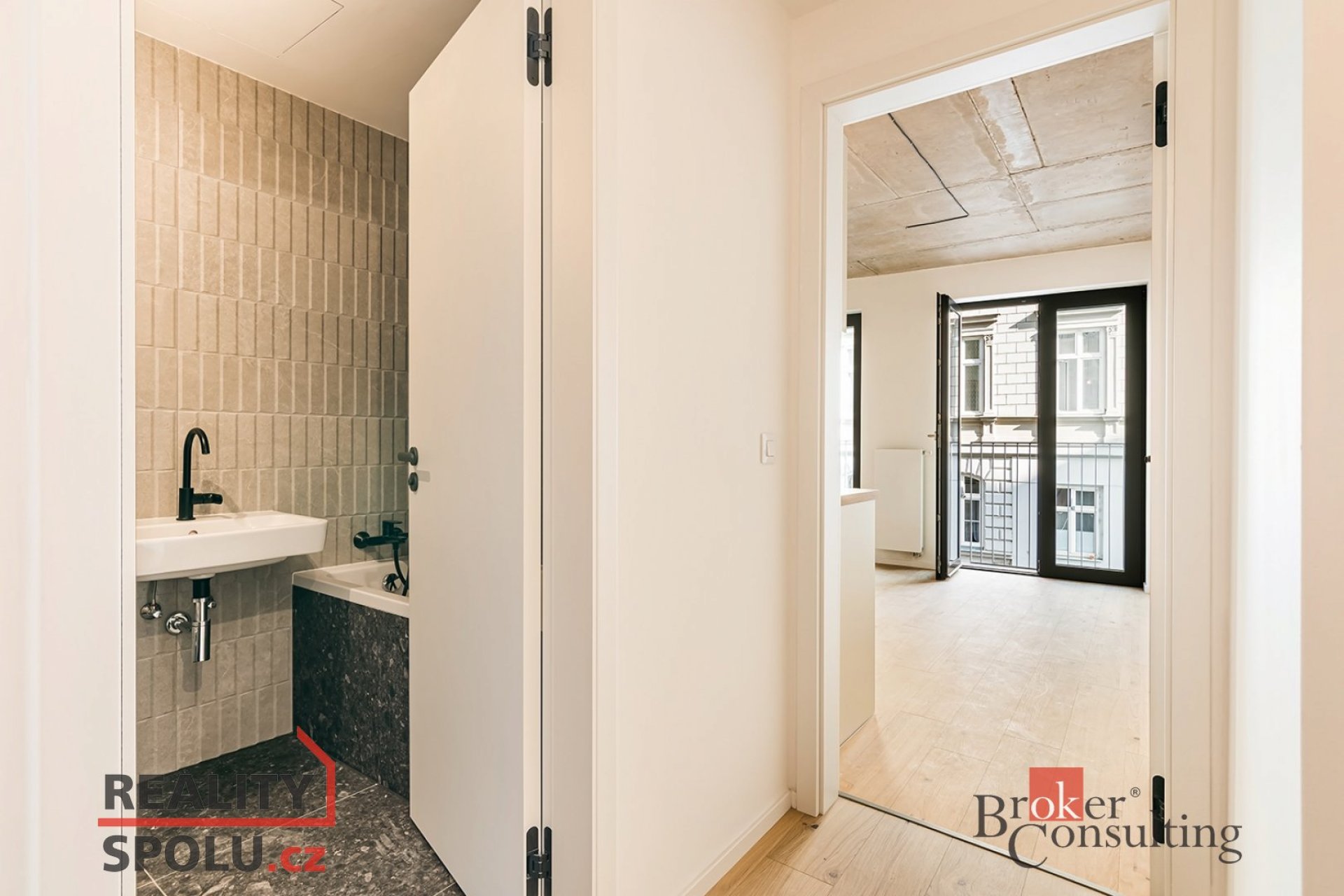 Pronájem, byty/1+kk, 28 m2, Bratislavská 946/80, 60200 Brno, Brno-město [ID 79951]