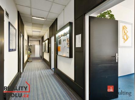 Pronájem komerčního objektu, administrativní budova, 21,65 m²