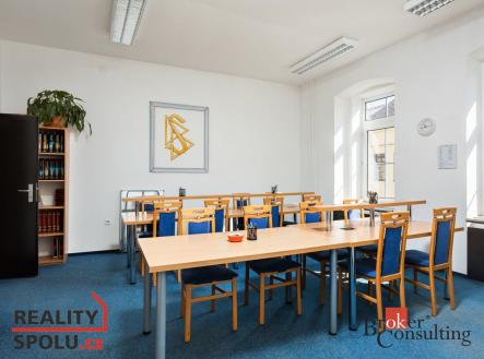 Pronájem komerčního objektu, administrativní budova, 24,15 m²