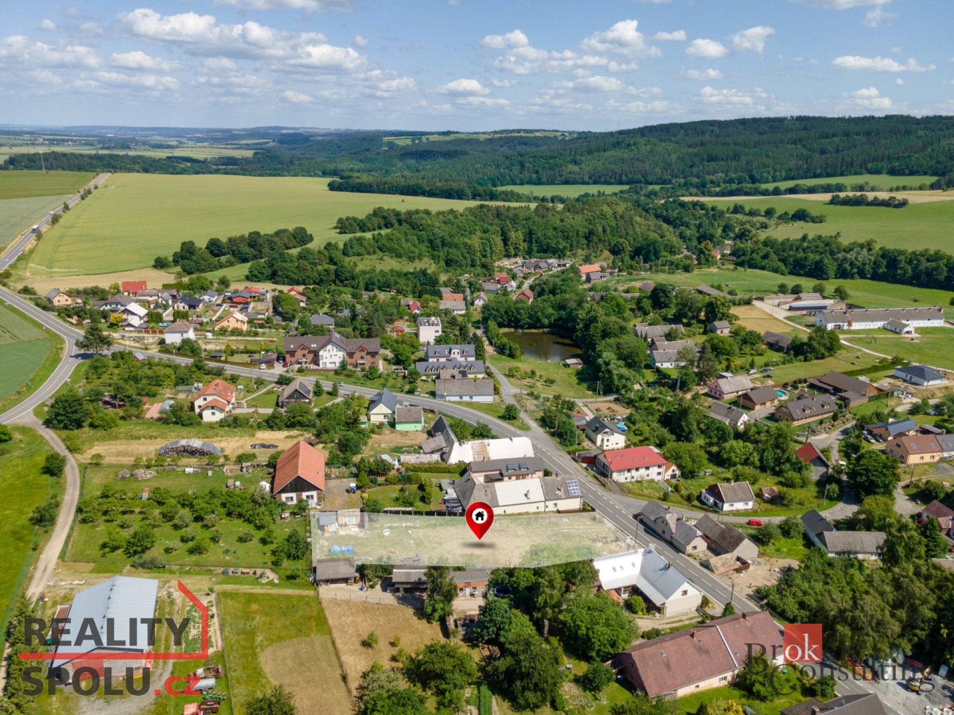 Prodej stavebního pozemku 2284 m2, Deštné