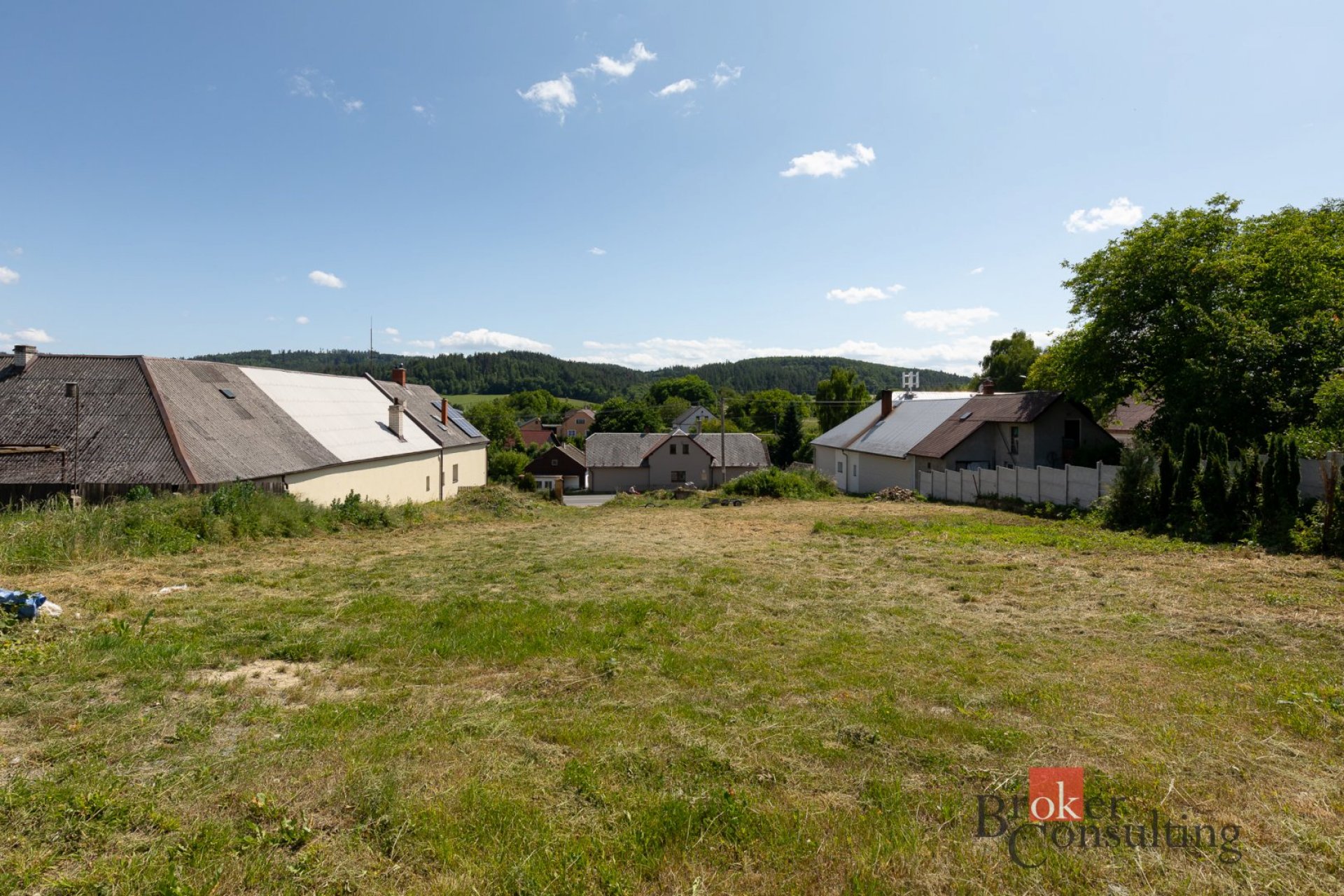 Prodej stavebního pozemku 2284 m2, Deštné