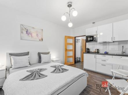 Prodej komerčního objektu, jiný, 298 m²