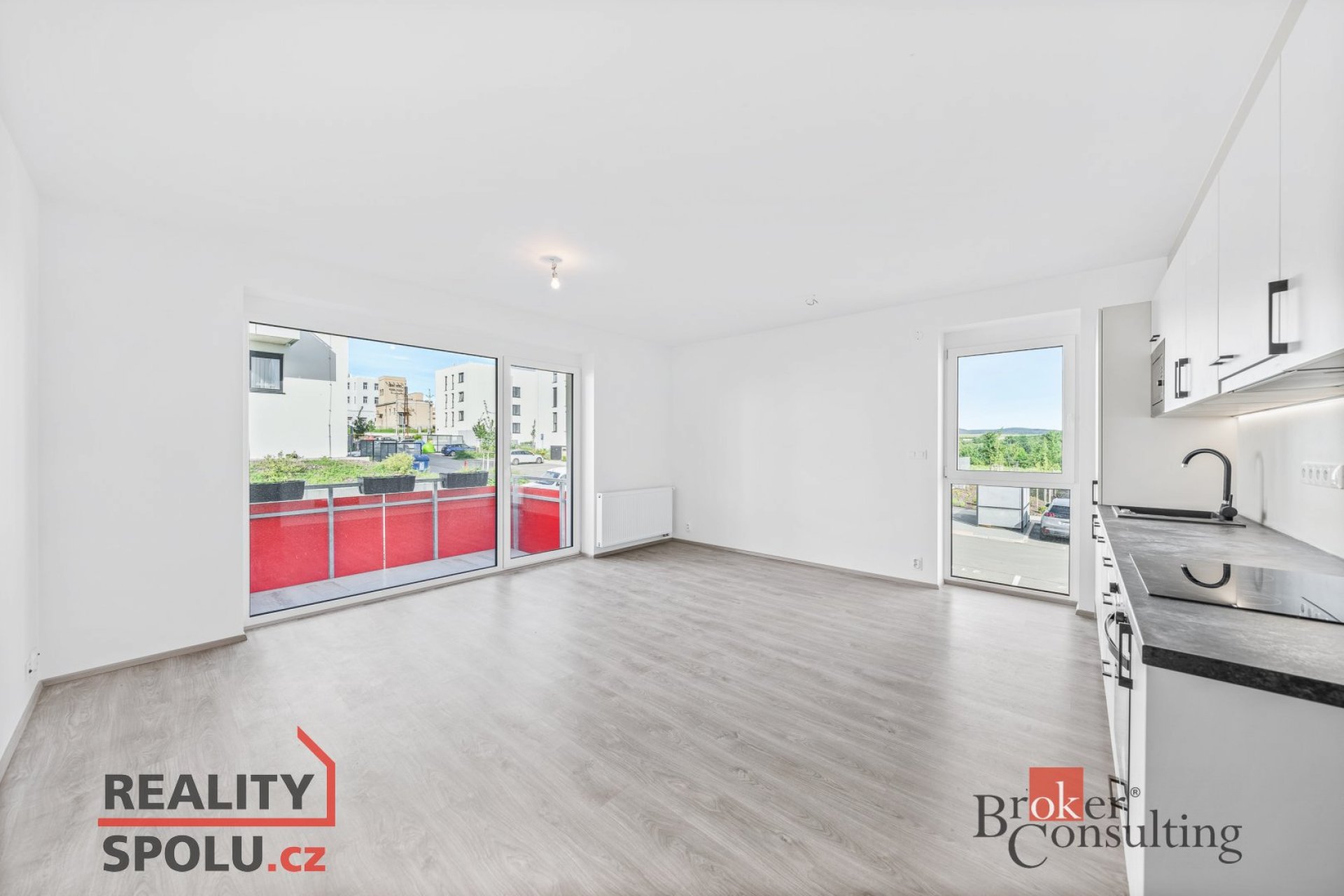 Pronájem moderního bytu 3+kk v novostavbě s balkonem v klidné lokalitě Hořovice.