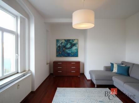 Prodej komerčního objektu, jiný, 300 m²