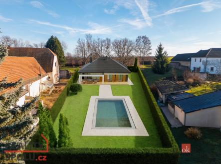 Prodej pozemku pro bydlení, 2 262 m²