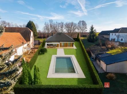 Prodej pozemku pro bydlení, 2 262 m²