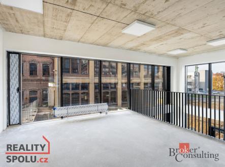 Pronájem komerčního objektu, jiný, 232 m²