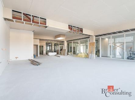 Pronájem komerčního objektu, jiný, 167 m²