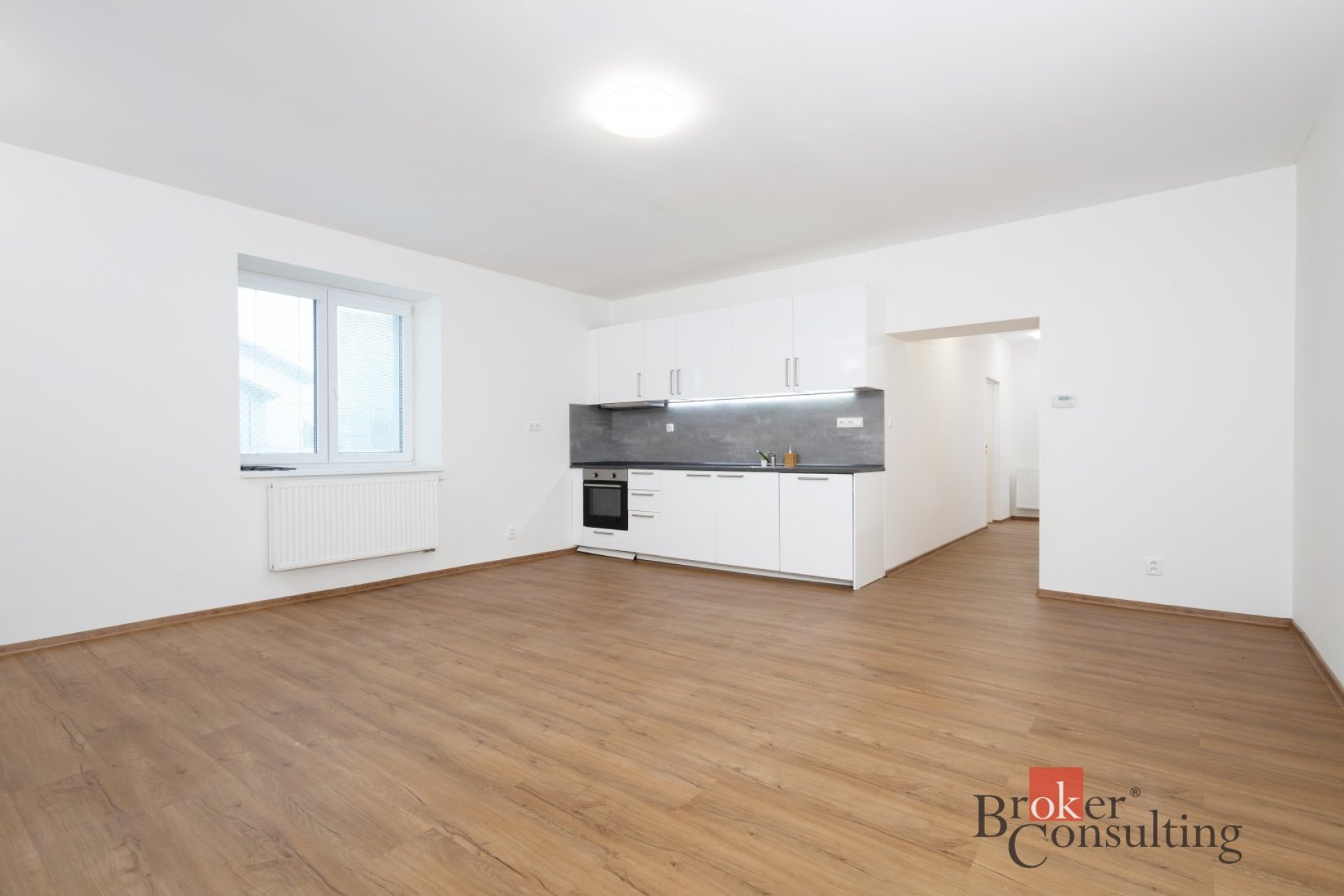 Prodej bytu 2+kk, 55m2 + parkovací stání, Československé armády 25/32, 71500 , Ostrava-město