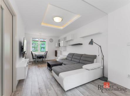 Pronájem bytu, 3+kk, 65 m²