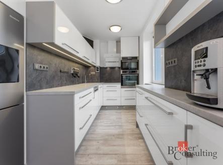 Pronájem bytu, 3+kk, 65 m²