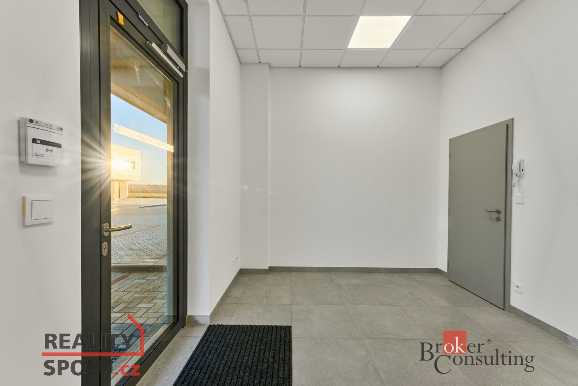 Pronájem, komerční/kanceláře, 266 m2, 66405 Tvarožná, Brno-venkov [ID 80952]