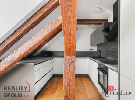 Pronájem bytu, atypický, 72,8 m²