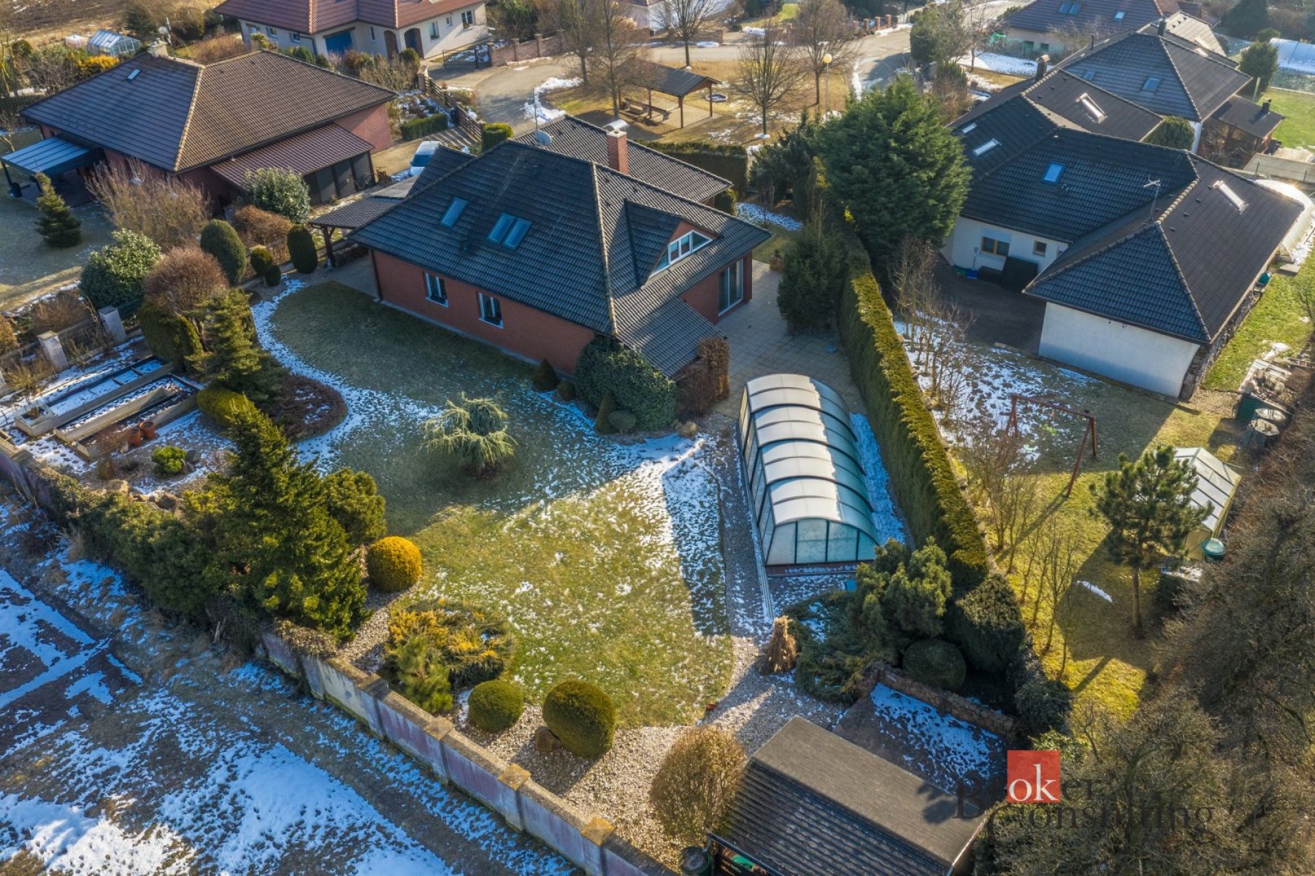 Prodej prostorného rodinného domu s dispozicí 5kk a pozemkem 1.289 m2 v Mladé Boleslavi - Čejeticích