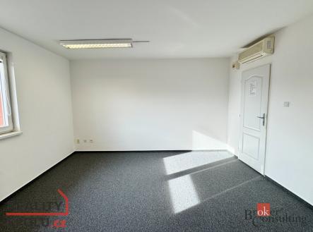 Pronájem komerčního objektu, administrativní budova, 21 m²