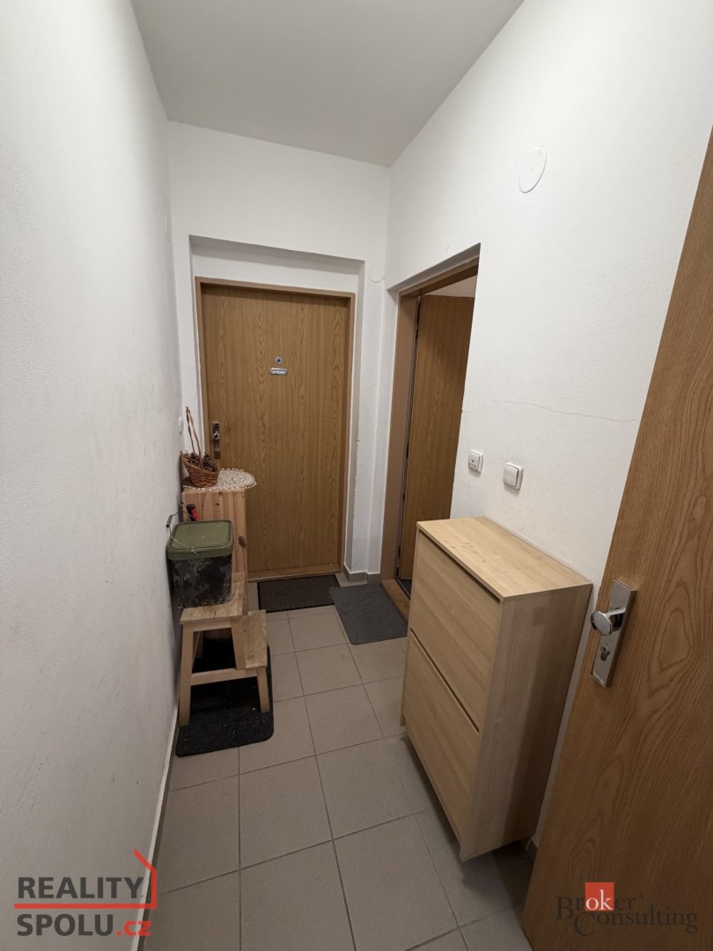 Pronájem, byty/2+kk, 38 m2, Modřany, 14300 Praha 4 [ID 81762]