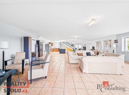 Pronájem domu/vily, 350 m²