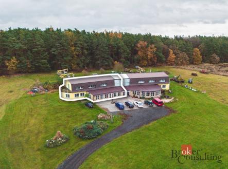 Pronájem domu/vily, 350 m²