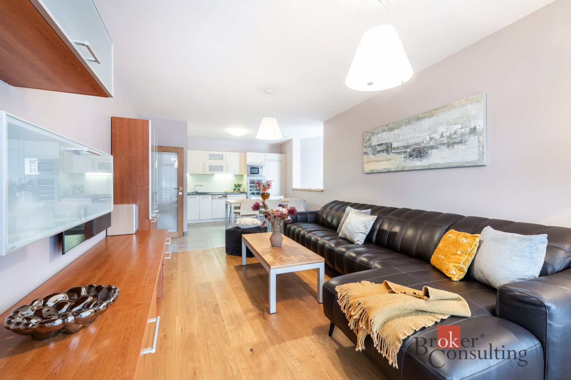 Apartmán 3+kk s terasou, 2 garážemi a výhledem – Harrachov