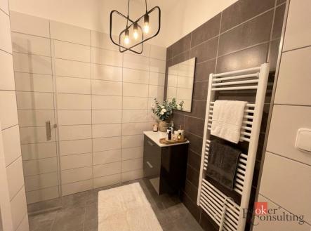 Pronájem bytu, 3+kk, 90 m²