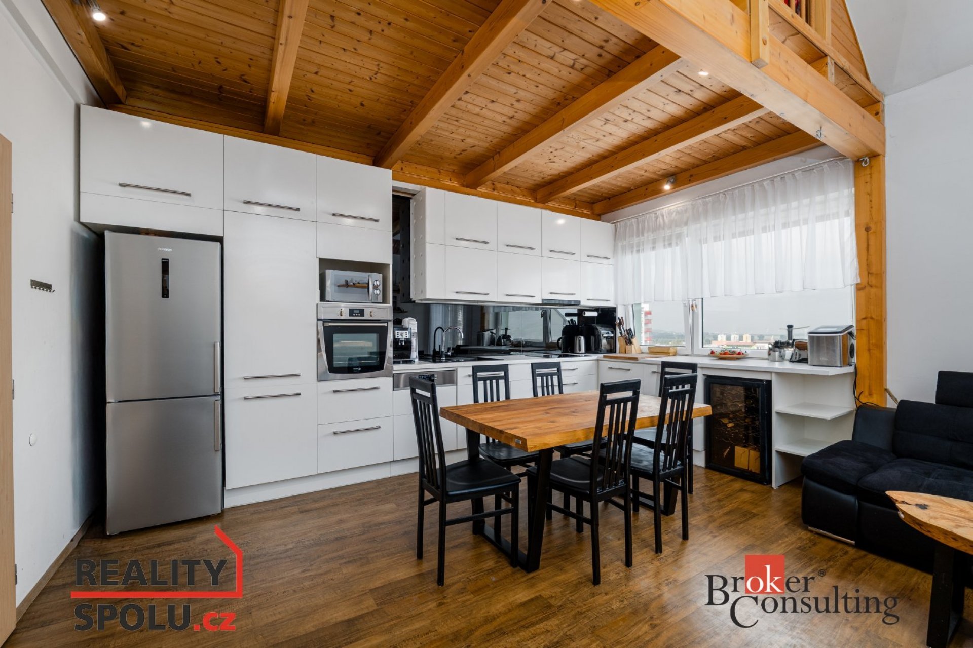 Pronájem mezonetového bytu 3+kk, 92m2