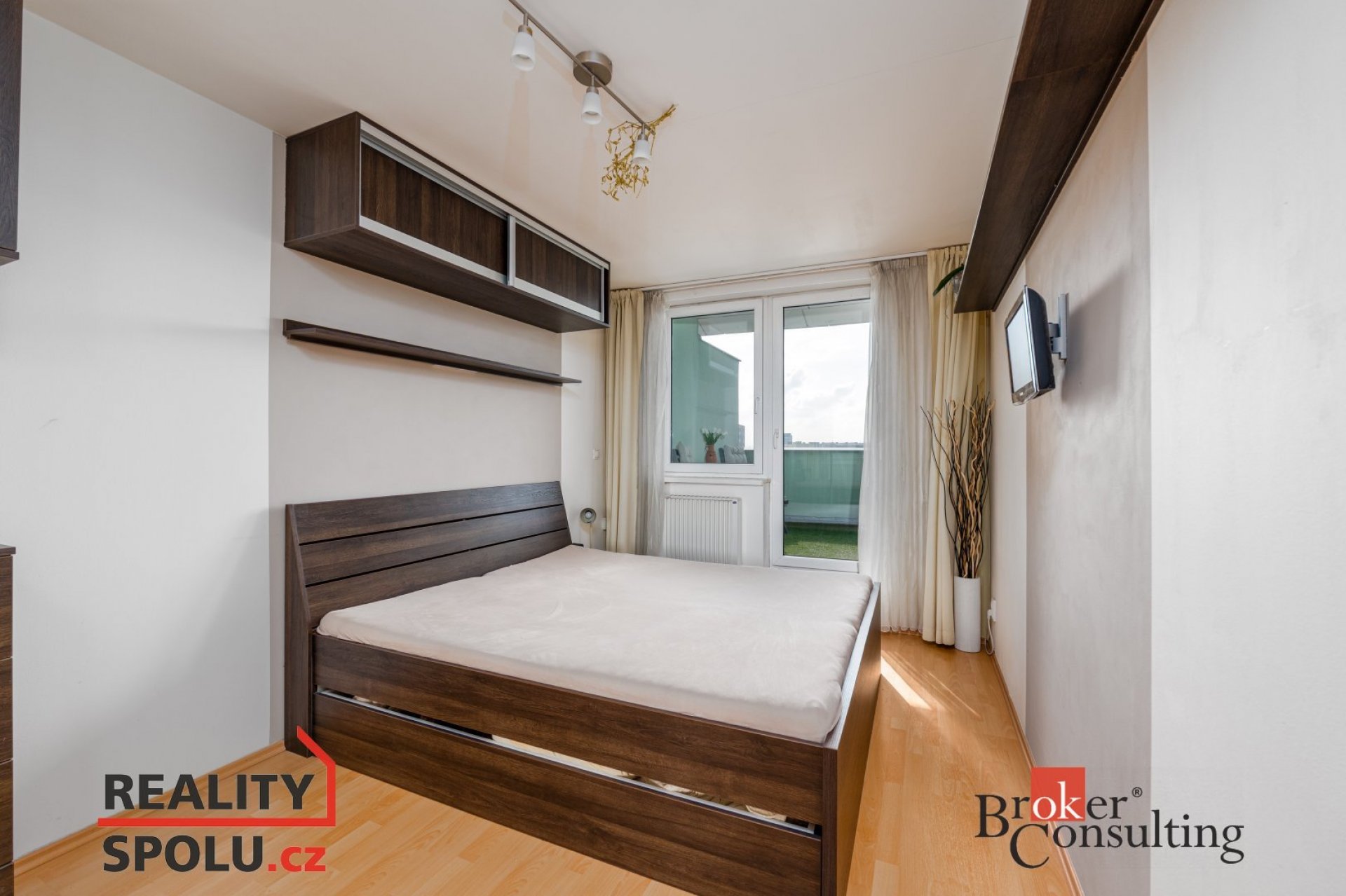 Pronájem mezonetového bytu 3+kk, 92m2