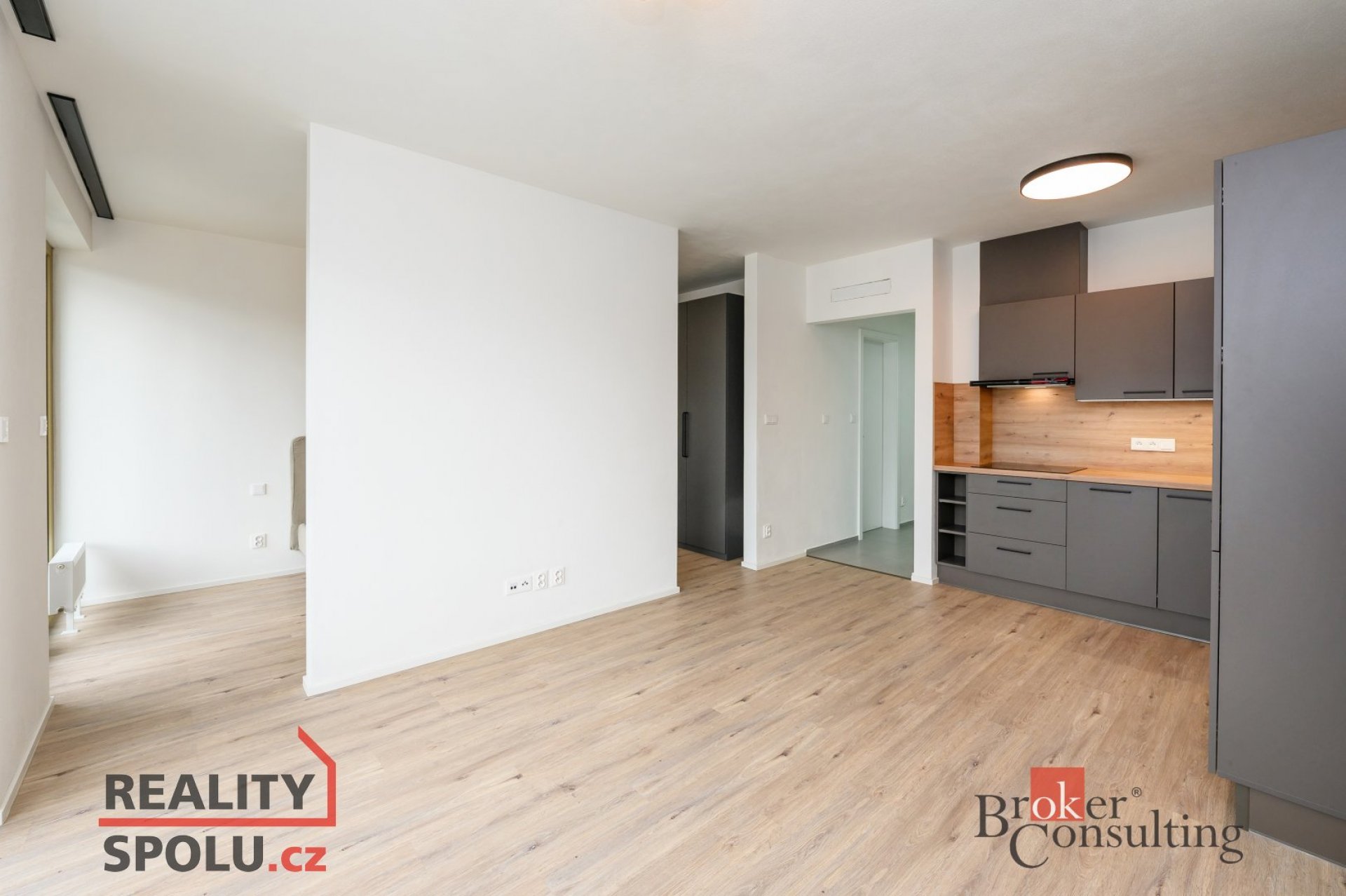 Pronájem, byty/2+kk, 43 m2, Zahradní 2854/2, Východní Předměstí, 32600 Plzeň 2-Slovany [ID 81907]