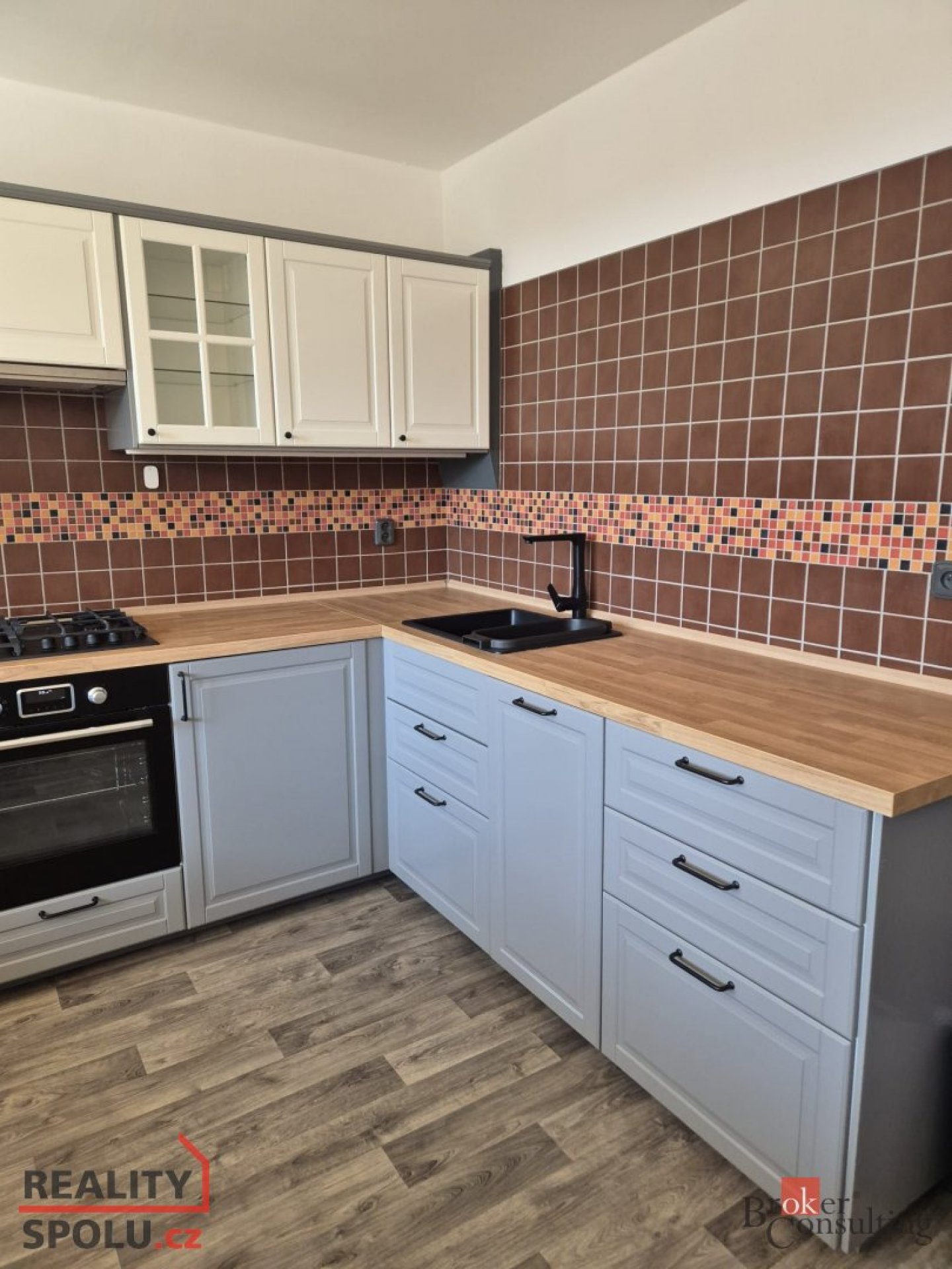 Pronájem bytu 1+1, 35 m²