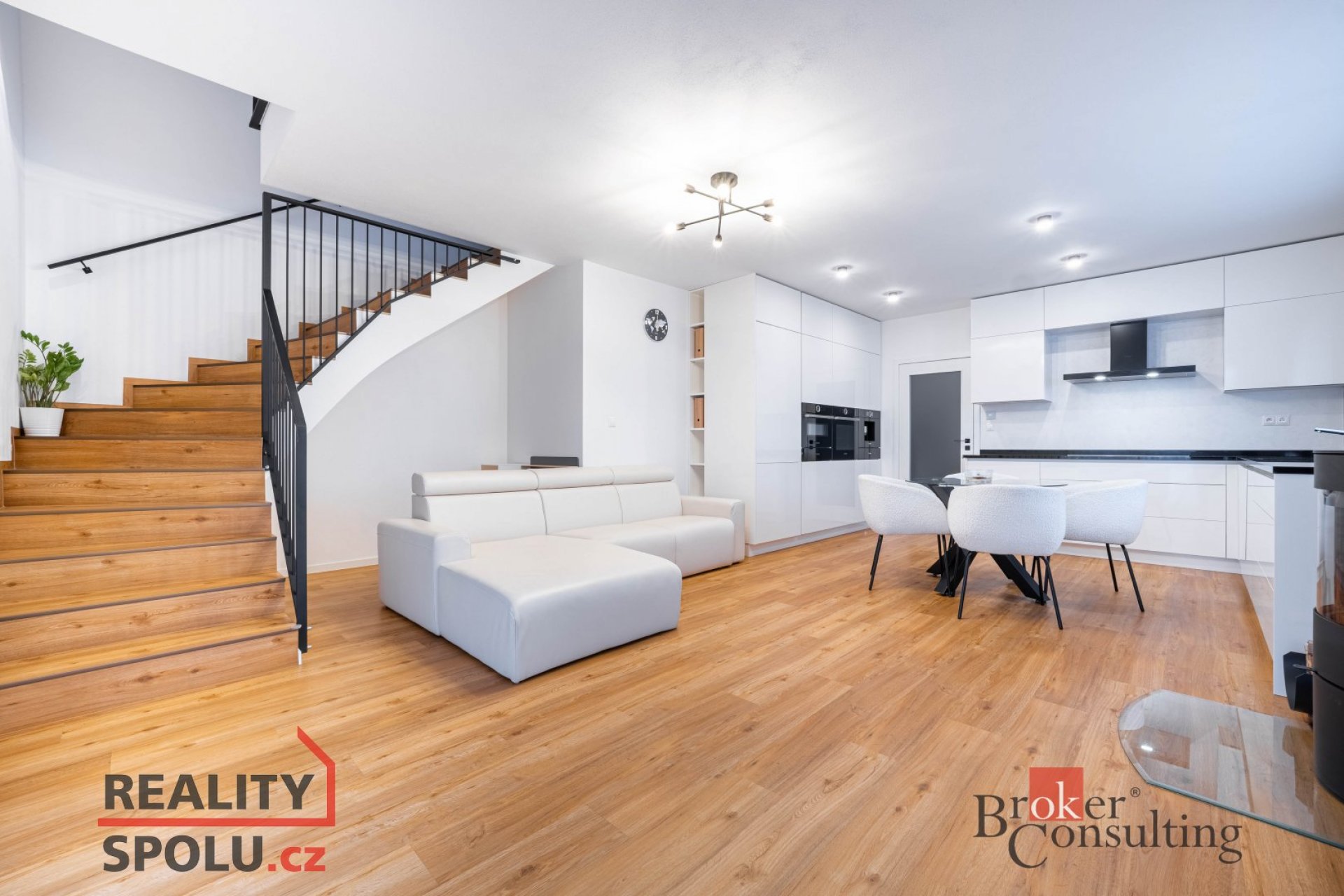 Prodej, byty/4+kk, 110 m2, Kruhy 435, 67902 Ráječko, Blansko [ID 81644]