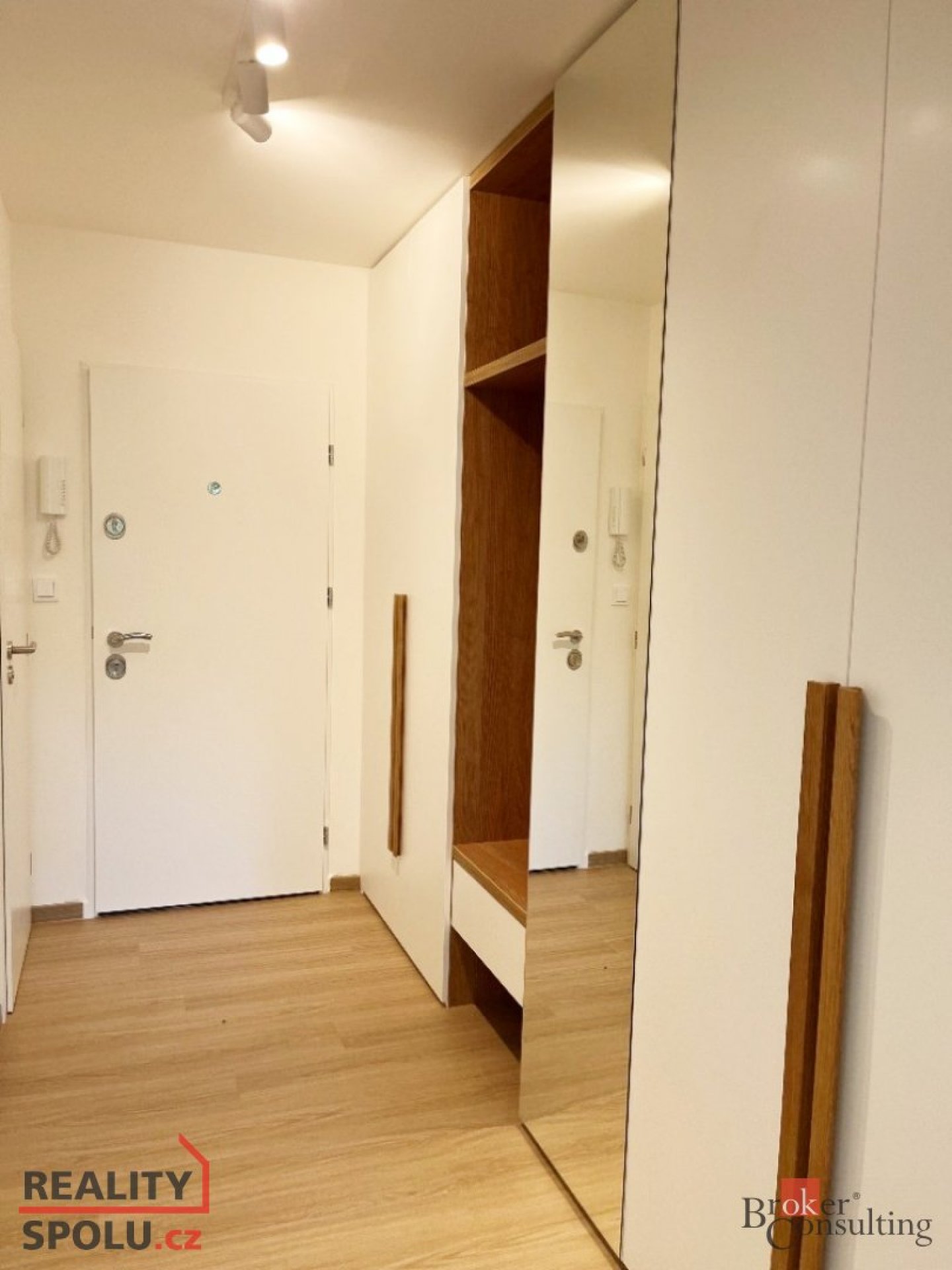 Pronájem, byty/2+kk, 44 m2, Mirovická 1088/42, 18200 Praha, Hlavní město Praha [ID 82021]