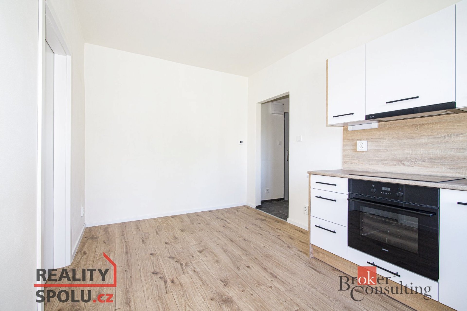 Prodej, byty/1+1, 37 m2, Cottonové 1961/1, Mariánské Hory, 70900 Mariánské Hory a Hulváky [ID 80111]