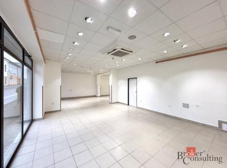 Pronájem komerčního objektu, jiný, 200 m²