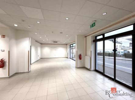 Pronájem komerčního objektu, jiný, 200 m²